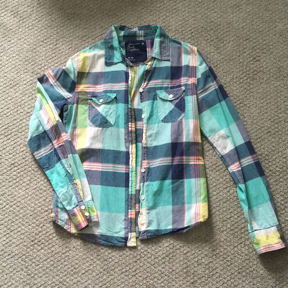 5/$15 American Eagle Multi-colored Plaid Button Down Top